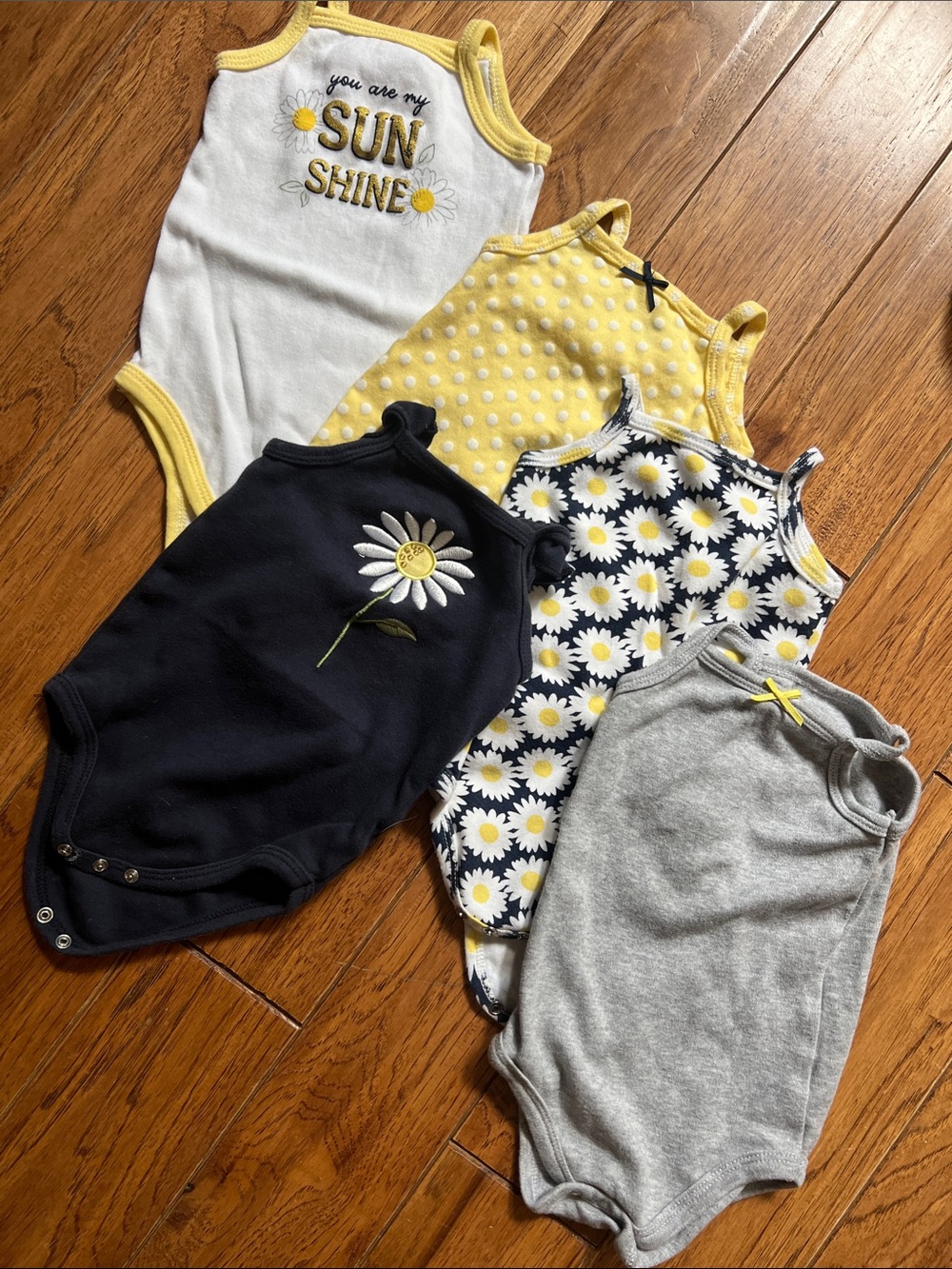 Baby Girls Daisy Bodysuit Set in Yellow, Navy & Gray